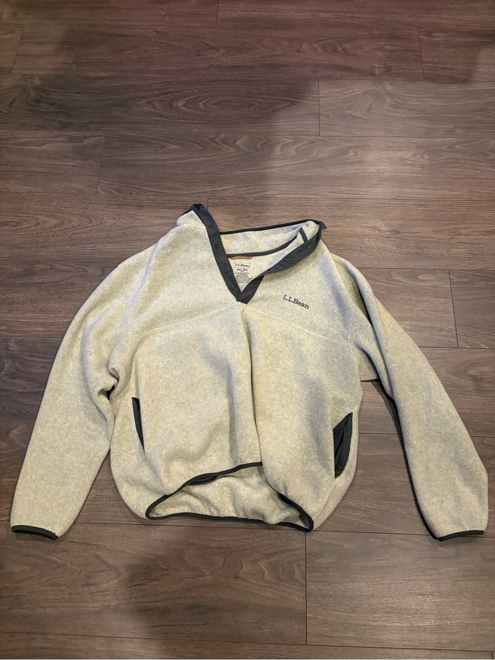 L.L. Bean Men's Light Gray V‑Neck Fleece Pullover with Black Trim